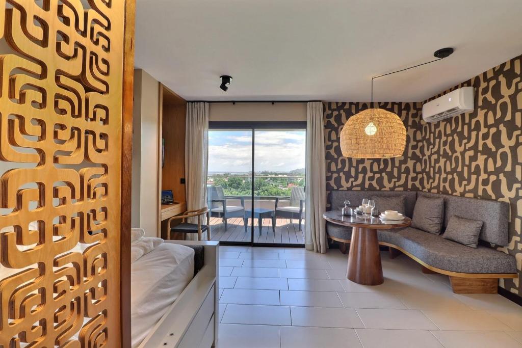 Mahana Suite - Magnificent Sea & Mountain View 3