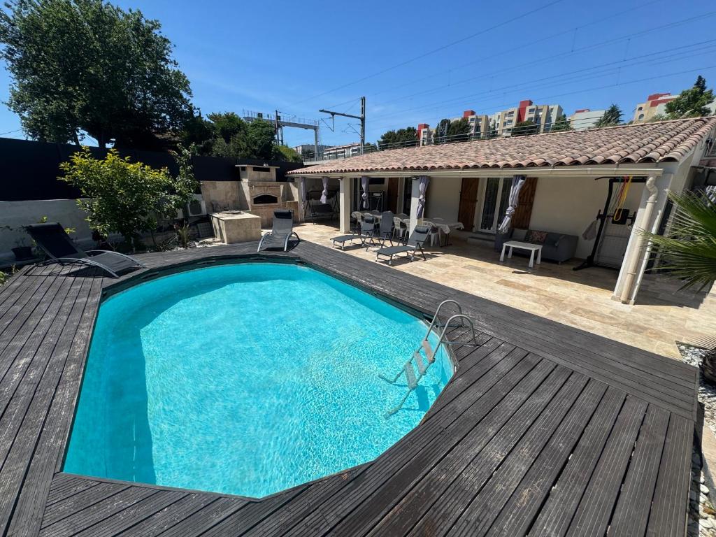 Maison avec piscine 4