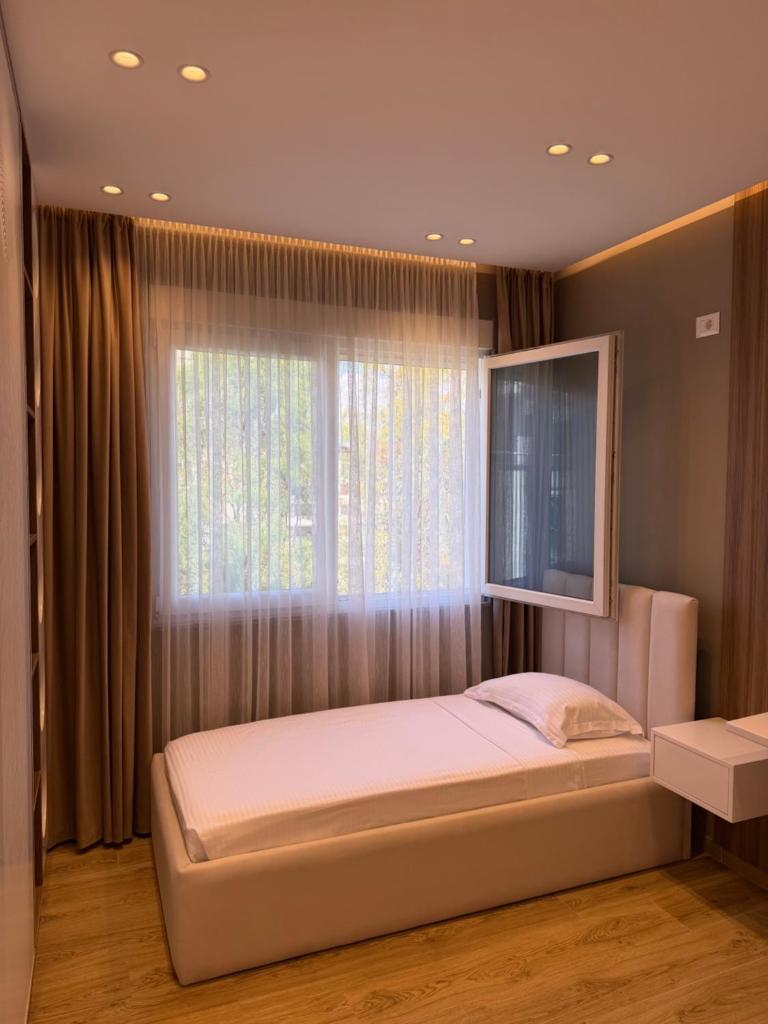 M&E Home 6