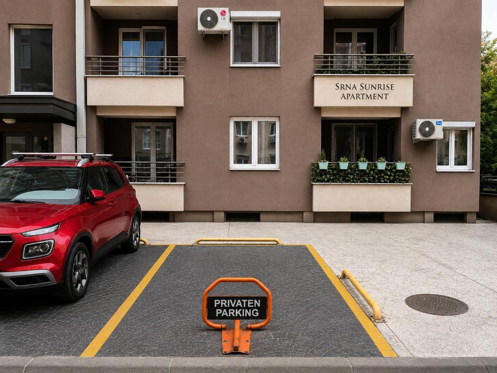 Family&Business Travelers Aerodrom Srna Sunrise Apartment free parking 7