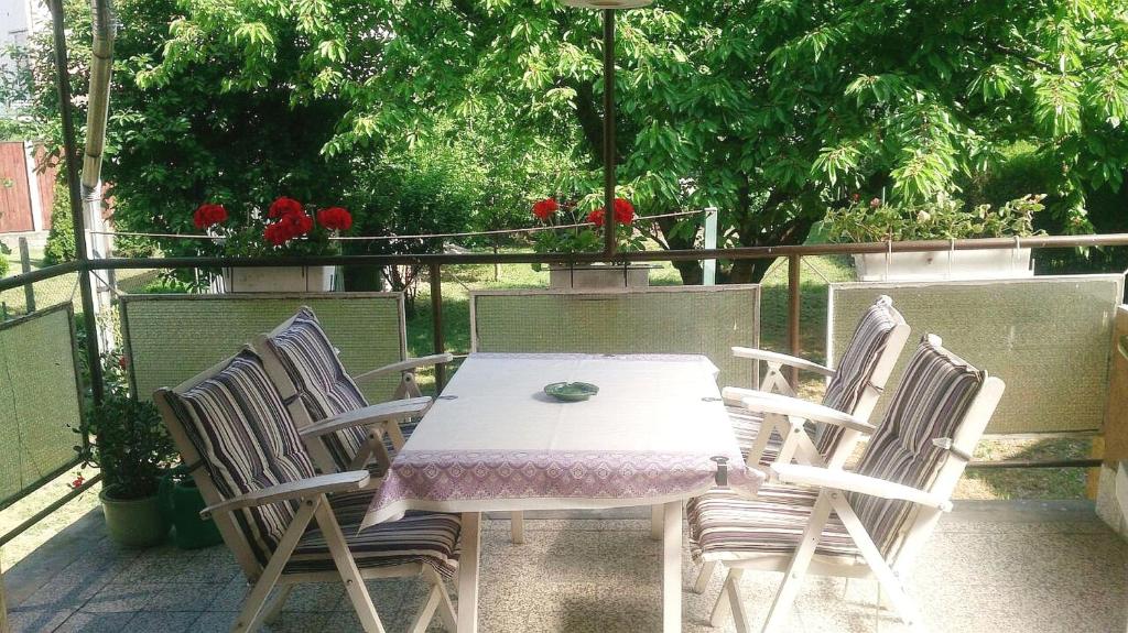 Haus in Budapest mit Garten 3