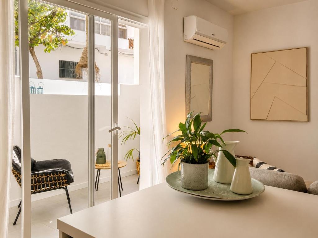 Casa Bella Suites - A stunning new entire apartment in an central location, Close to the beach 4