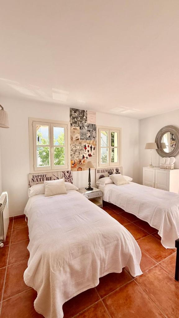 Villa in Nature with Yoga Room, Peace and Tranquility 6
