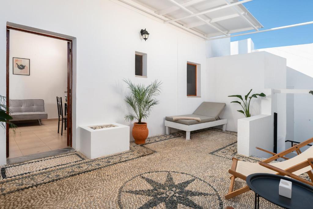 Arte Lindos Suites 6