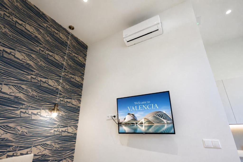 FLORIT FLATS - Mediterranean Pirate Suites 5