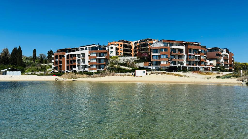 Akrotiria Beach Apart Complex 3