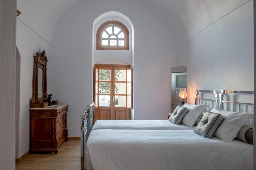 Casasantantonio 18th Century Luxury Mansion 6