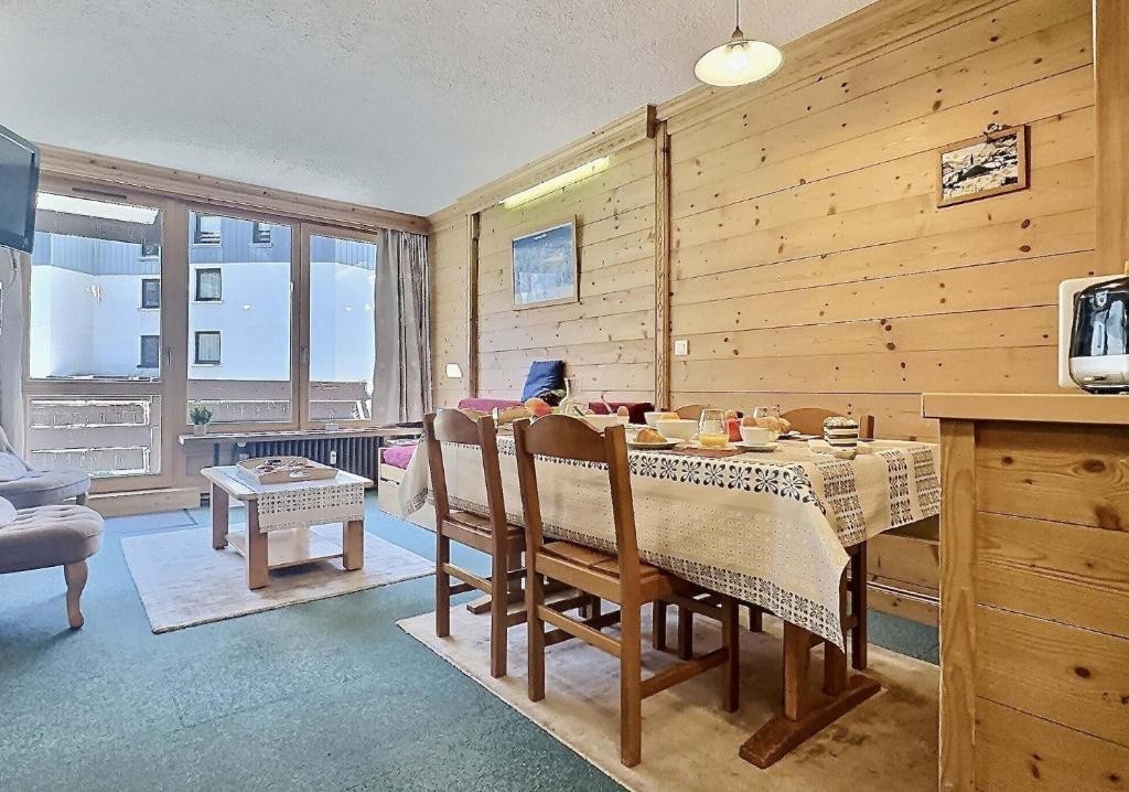 Résidence Le Pramecou - Appartement de charme 6 personnes à Tignes proche des pistes et des commerces dans le quartier du Val Claret. Appartement situé MAE-2016