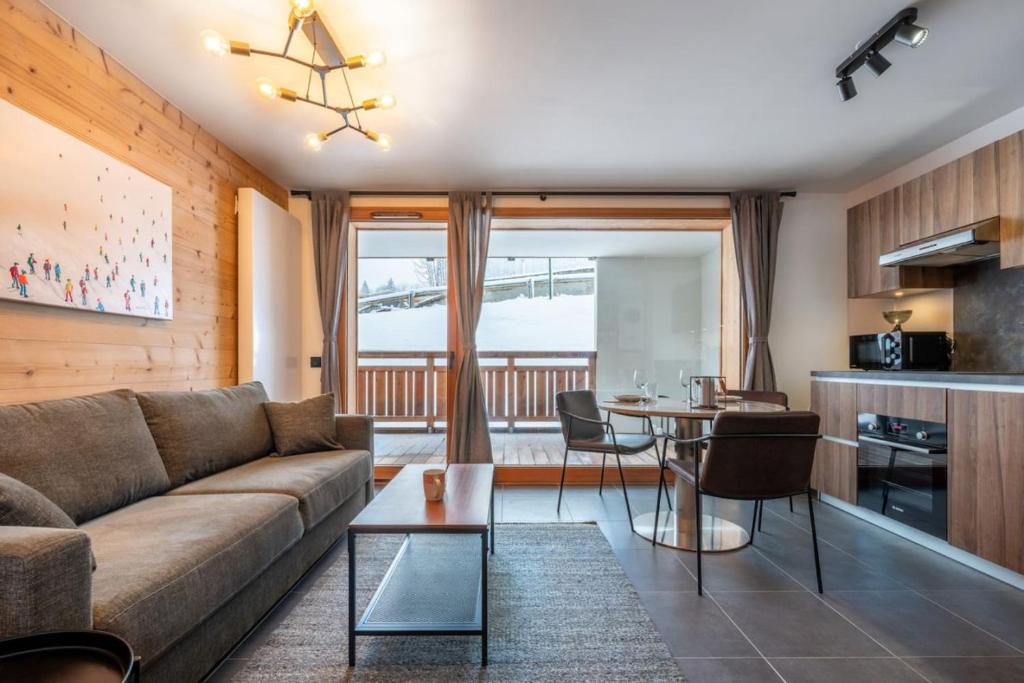 Le Freney - New Apartment in Town Center & Free parking - By Cozee Rentals