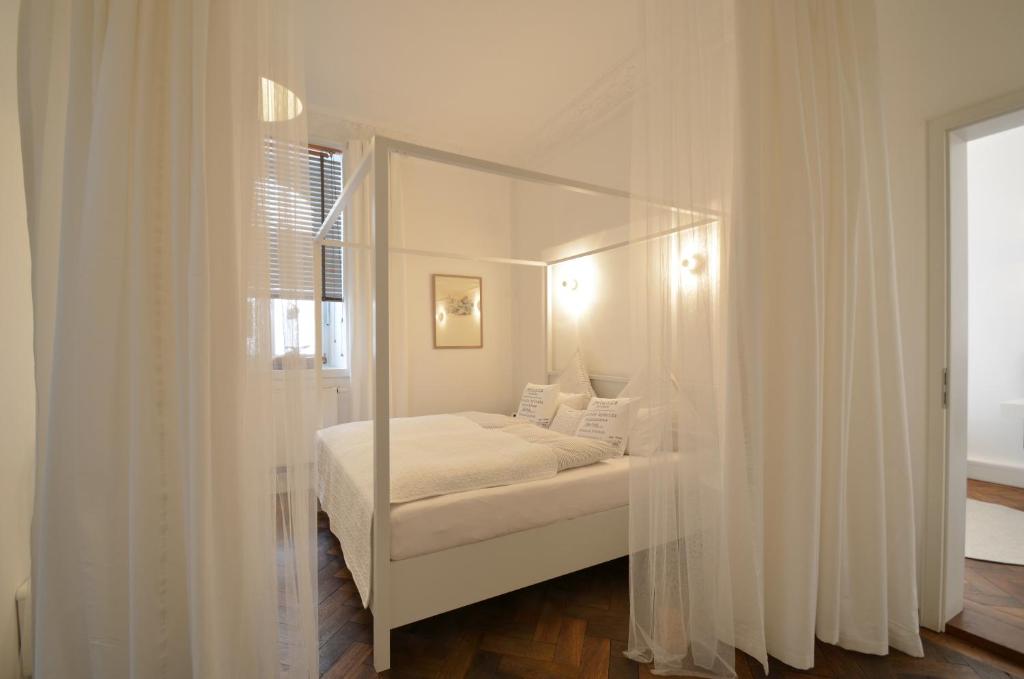 Asante-Design-Apartment Deluxe - very central 2