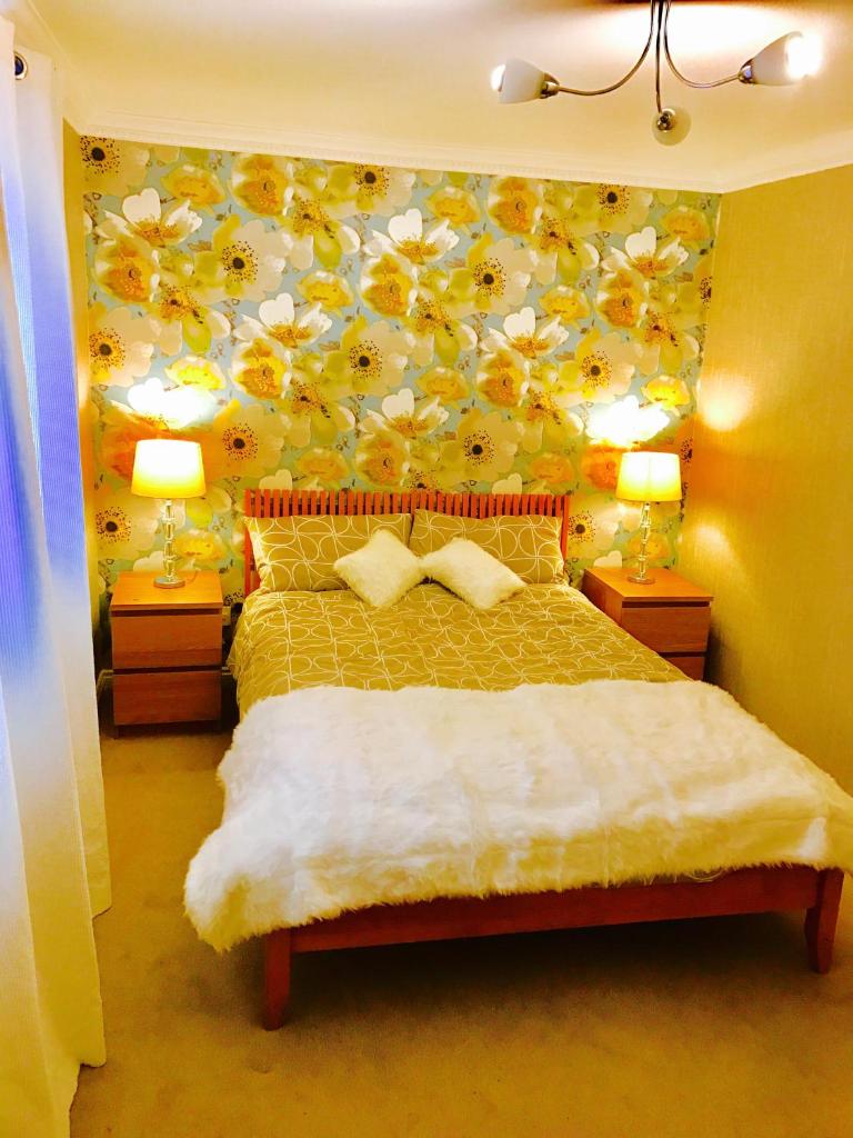 Glasgow City Centre Flat with River Views and Parking 7