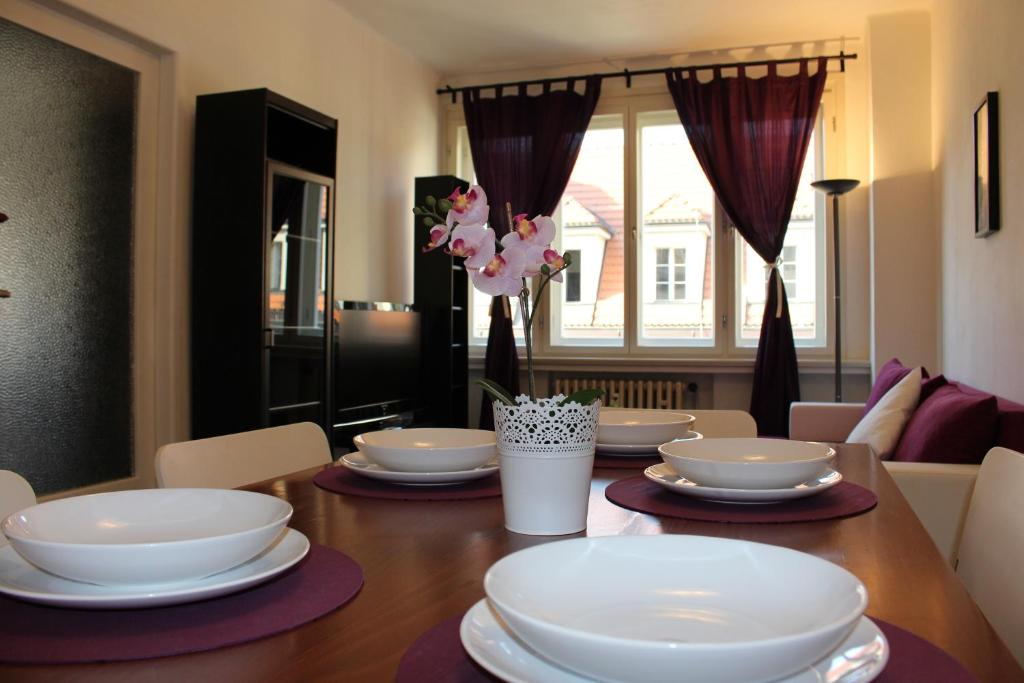 Go Native Prague Apartment 7