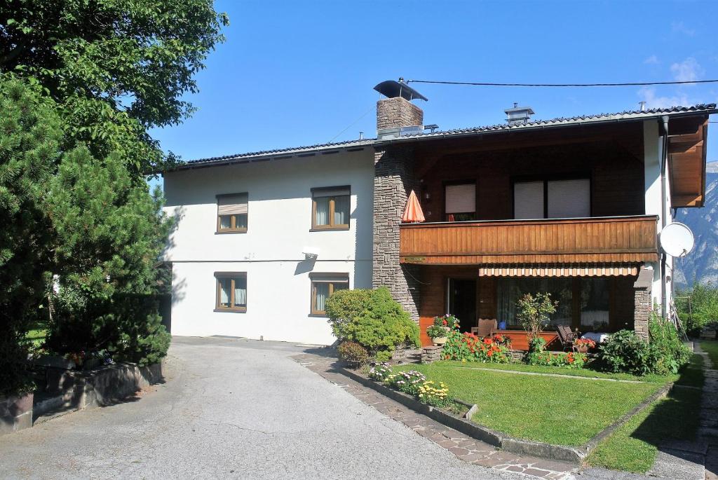 Haus Stratton