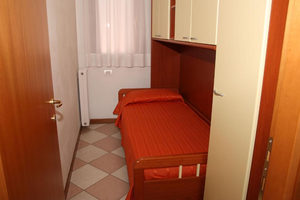 Family Apartments Residence Trieste 5