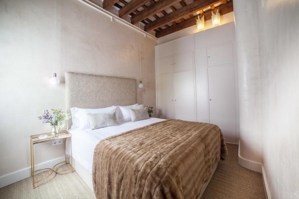 Eva Recommends Sentencia 7