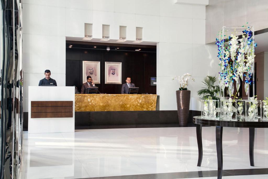 TIME Oak Hotel & Suites Image