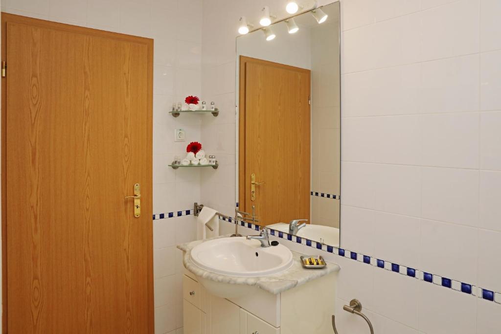 RochaBay Apartment 7