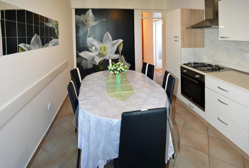 Apartment Andrej 8