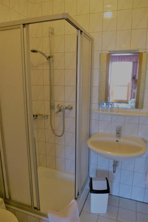 Blaue Traube - Chambre Double Avec Balcon