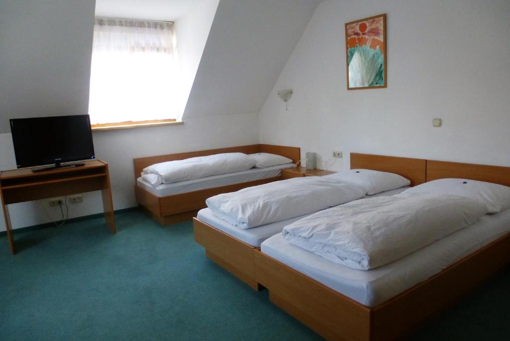 Blaue Traube - Chambre Quadruple Avec Salle De Bains