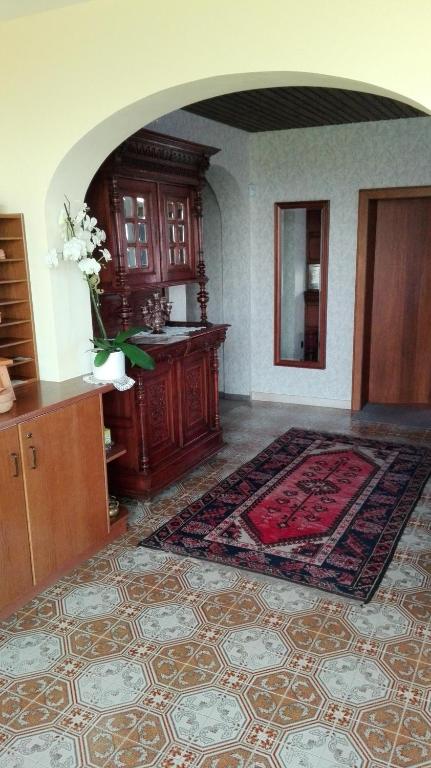 A kitchen or kitchenette at Frühstückspension Helmut Koffler