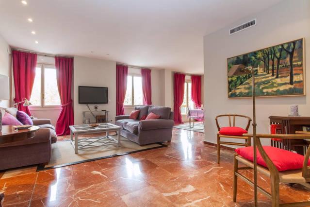 Apartamento Plaza Nueva, Seville – Updated 2023 Prices