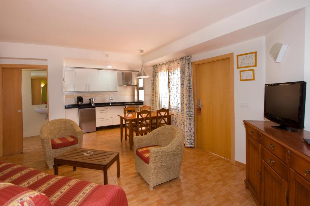 Apartamentos Ecuador Park - Standard One-Bedroom Apartment