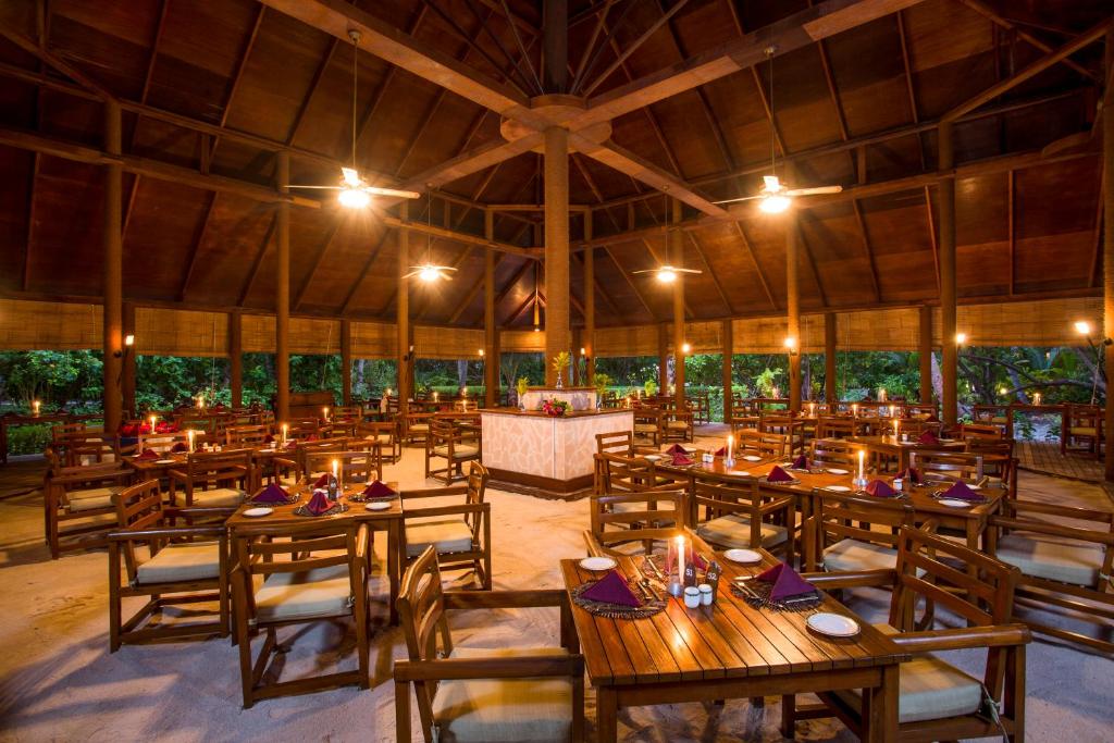 Restaurace v ubytování Filitheyo Island Resort