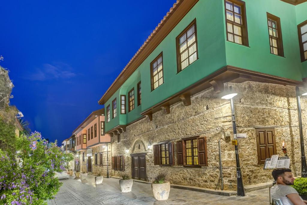 لابی و فضای عمومی Kaucuk Otel - تصویر ۵