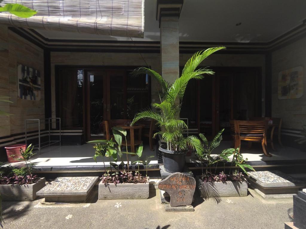 Vườn quanh Rumah Ary Homestay & Spa