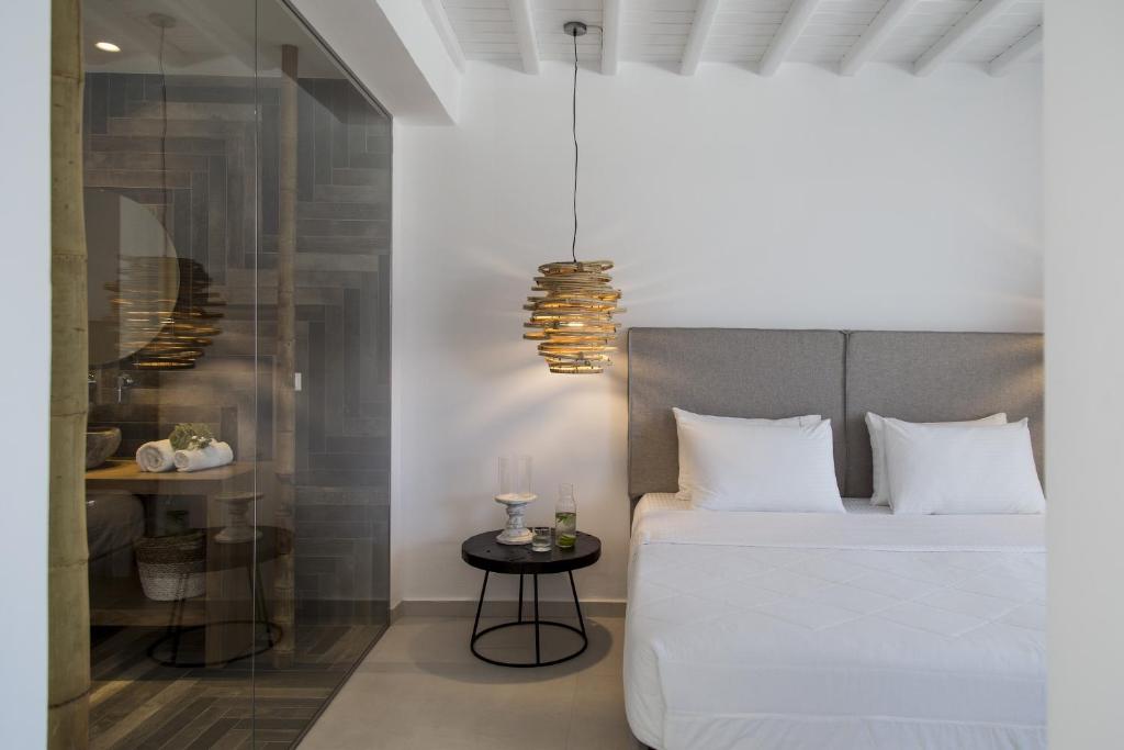 Letto o letti in una camera di Ftelia Bay Boutique Hotel
