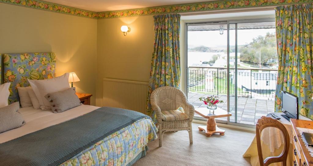 Postel nebo postele na pokoji v ubytování Crinan Hotel