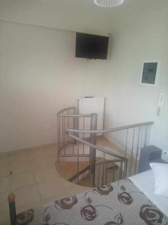 Telewizja i/lub zestaw kina domowego w obiekcie Kalamata Beach Maisonette
