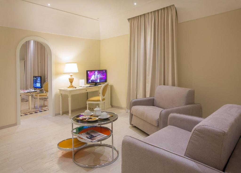TV a/nebo společenská místnost v ubytování Sangiorgio Resort & Spa