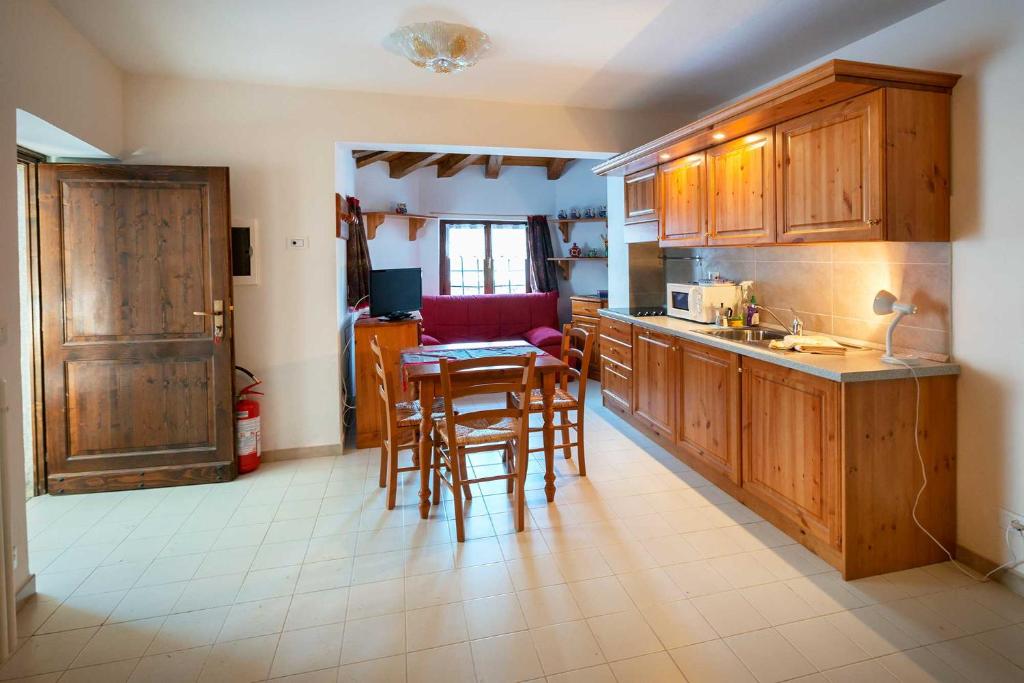 Kuhinja ili čajna kuhinja u objektu Albergo Diffuso "Col Gentile" Socchieve