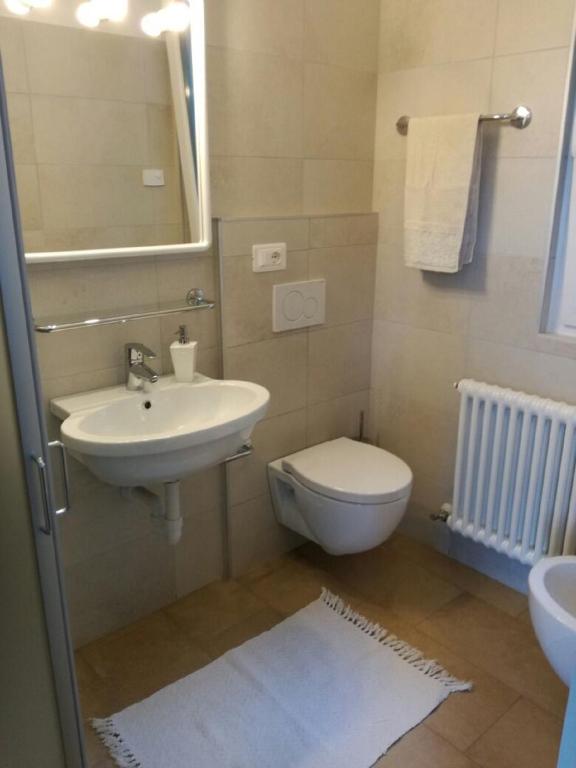Koupelna v ubytování Un Balcone sul Garda