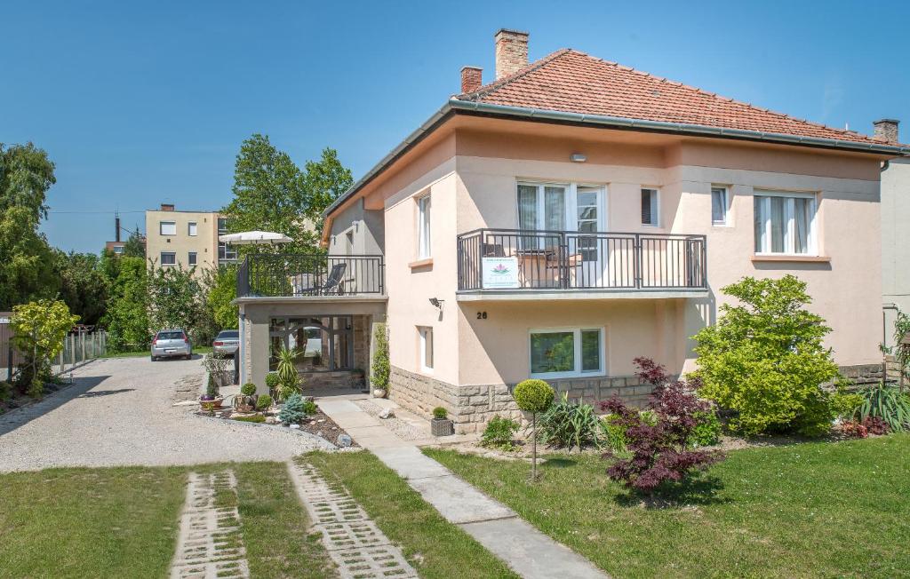Forestine Guesthouse 8380 Hévíz, Kossuth Lajos utca 26 kép - 1