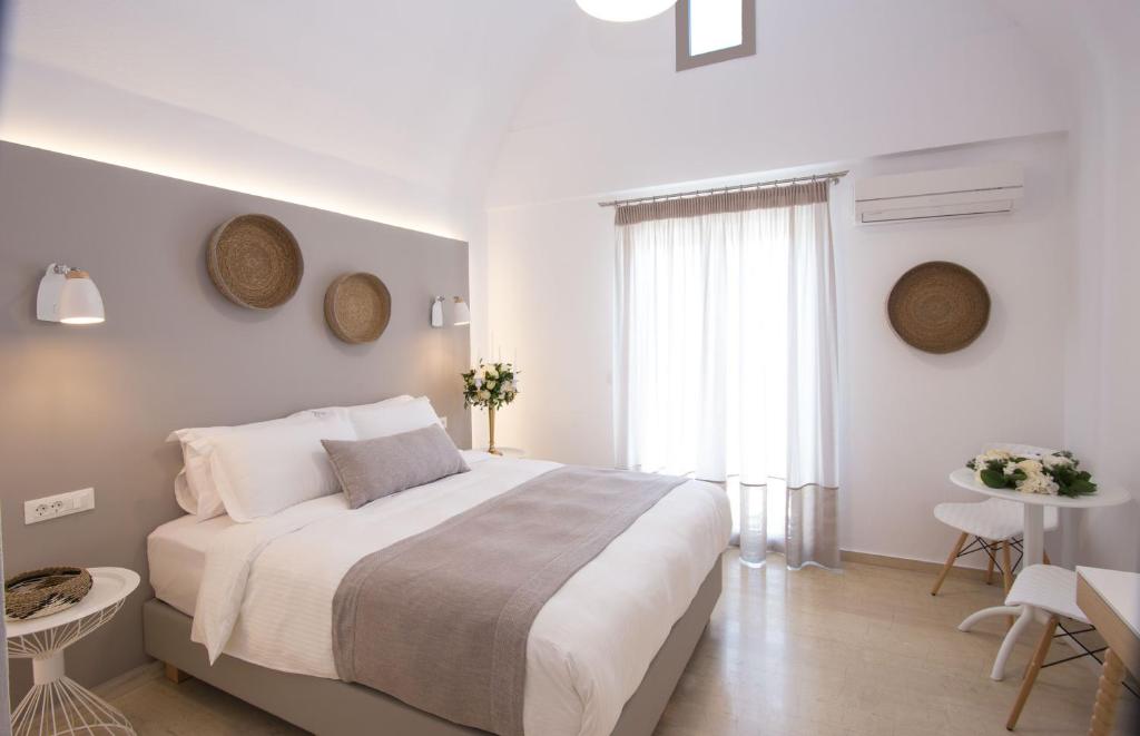 Cama o camas de una habitación en Louis Studios Santorini