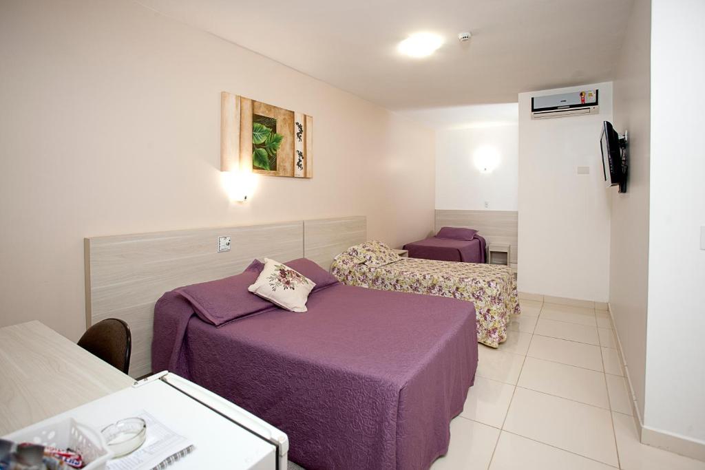 Alves Hotel - Double Or Twin Room With Air Conditioning