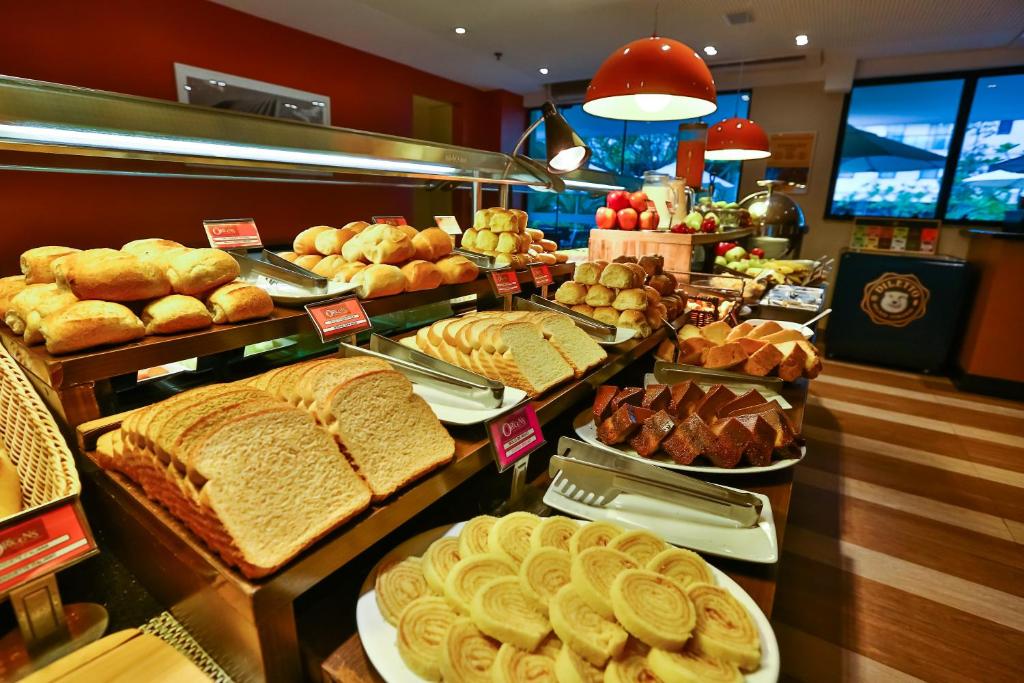  Quality Hotel & Suites Brasília