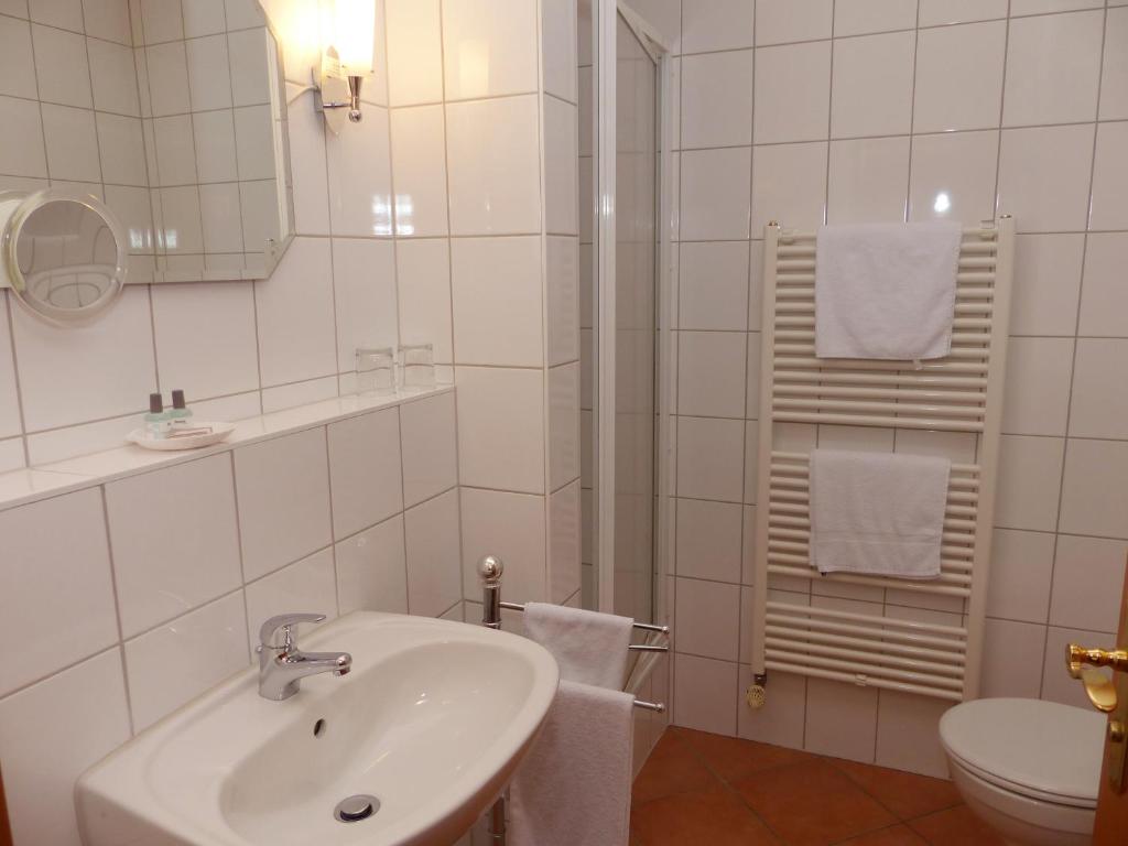 Grüner Baum - Doppelzimmer Mit Balkon