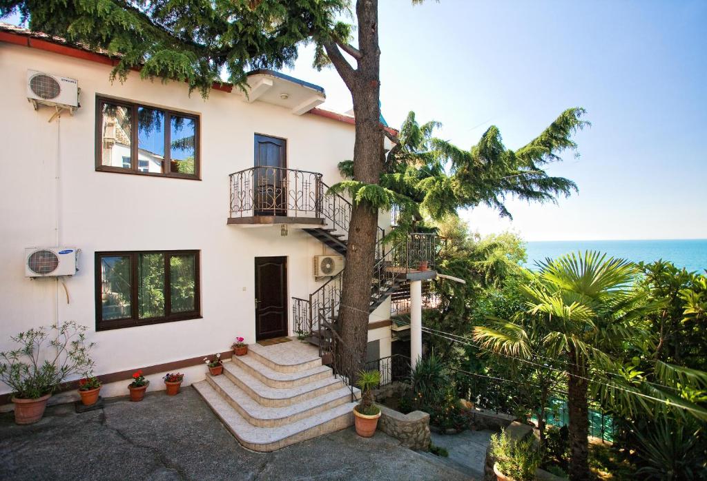 Gallery image of Guest House Villa Rita in Yalta