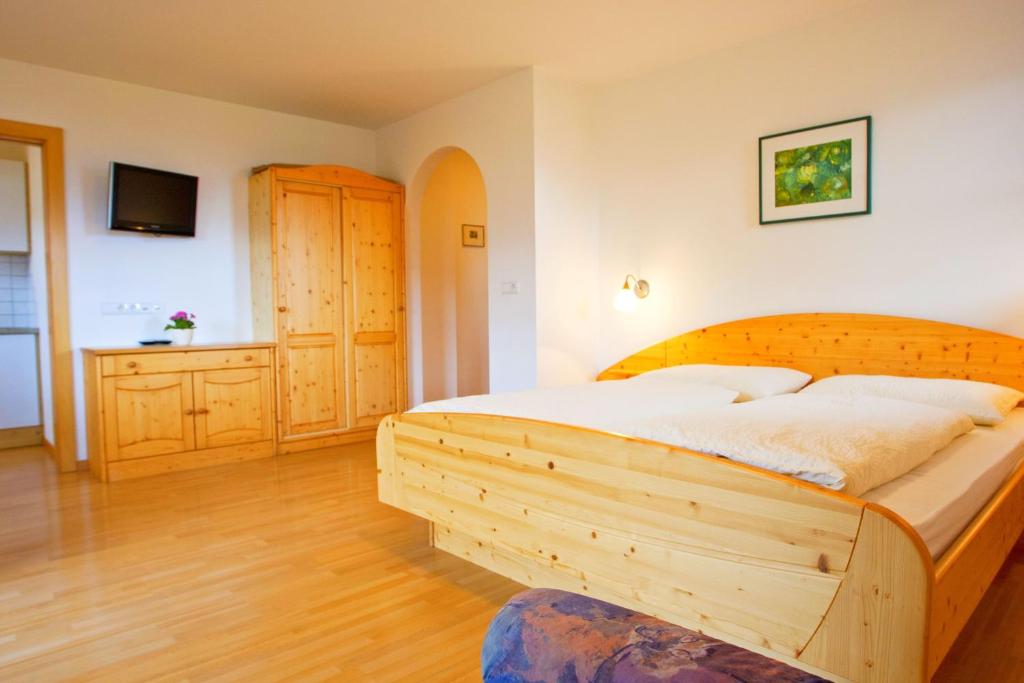Residence Hauserhof - Studio With Balcony ( 2 Adults)