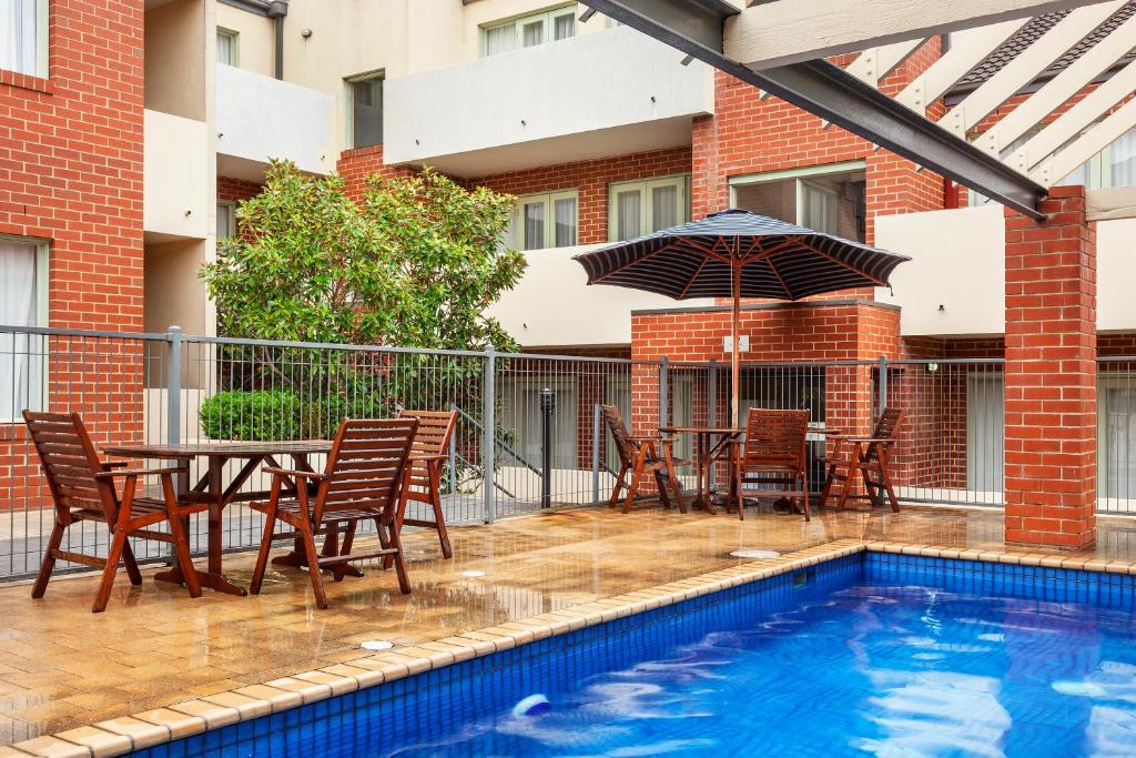 Aligned Corporate Residences Kew - Resim 16