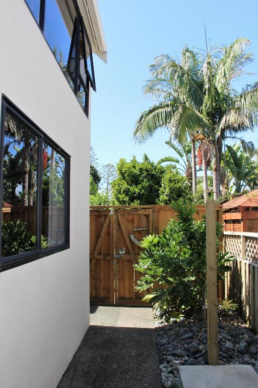 Close to beach - Resim 32