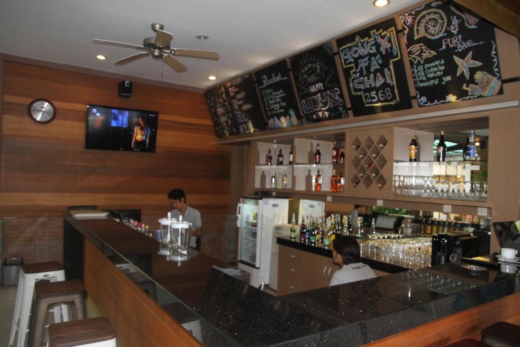 Lounge nebo bar v ubytování Puri Senggigi Hotel