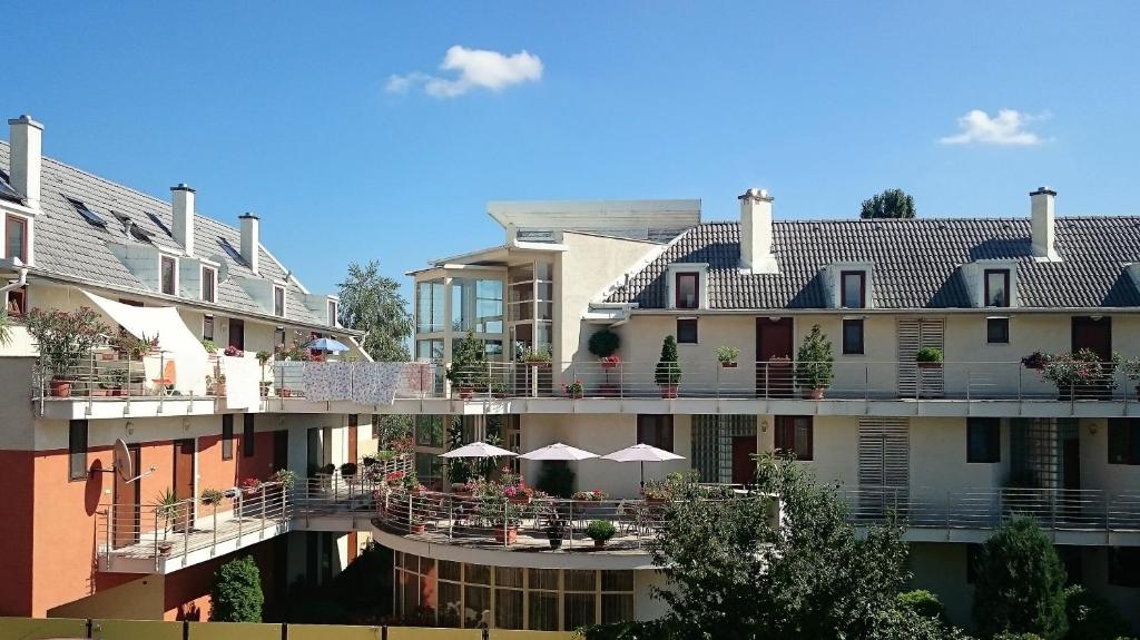 Budova, v ktorej sa apartmán nachádza