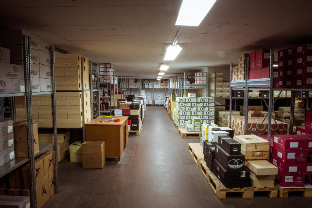 Supermarket nebo jiné obchody v  hotelu nebo okolí