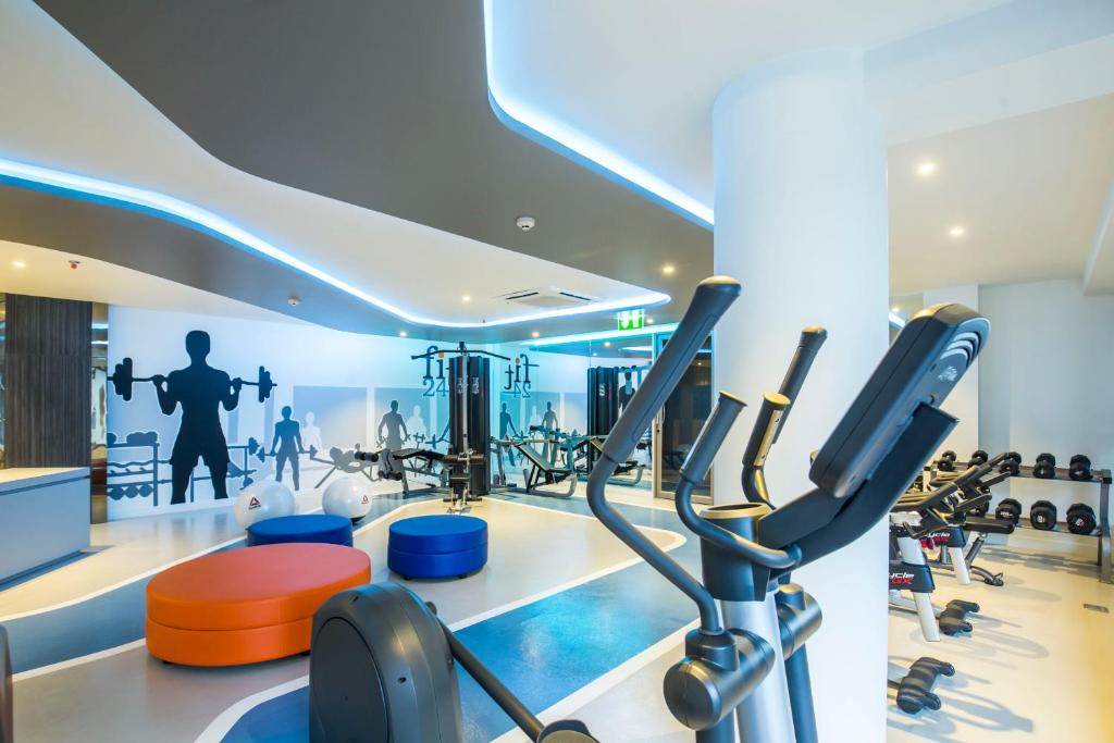 Fitness centrum a/nebo fitness zařízení v ubytování The SIS Kata Resort - Adult Only