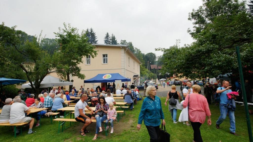 Hostia v ubytovaní Gościniec Jaś -śniadania i obiadokolacje szwedzki stół w cenie bezpłatny parking